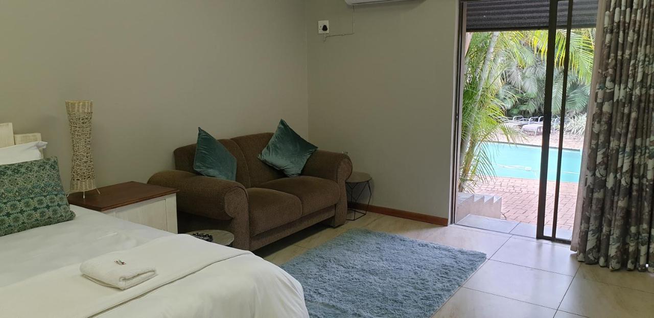 Stoep Cafe Guest House Komatipoort Luaran gambar