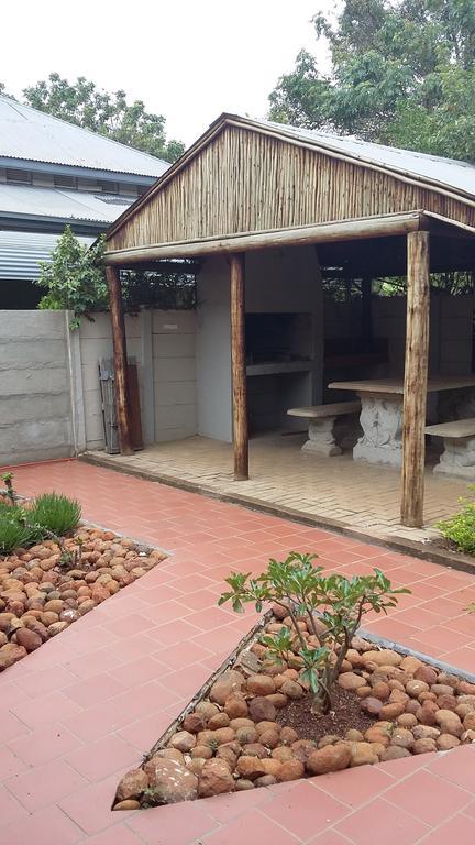 Stoep Cafe Guest House Komatipoort Bilik gambar